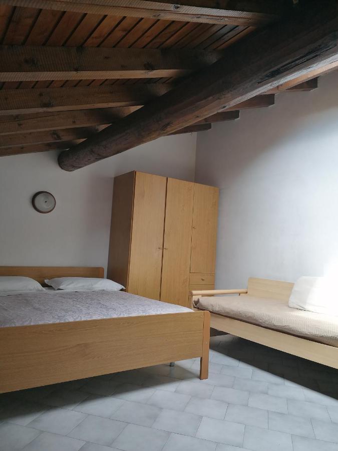 Casa Vacanze 'La Piazza' Villa Zone Exterior foto